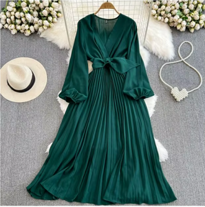 Amaze Me Midi Dress (Emerald Green)